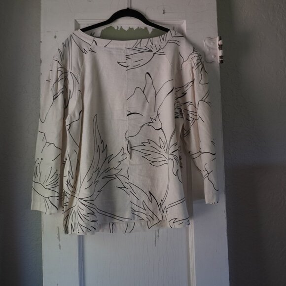 Banana Republic Linen Blend 3/4 Sleeve Blouse - Picture 3 of 9